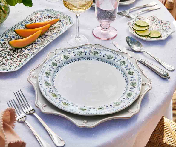 Villa Seville Dinner Plate