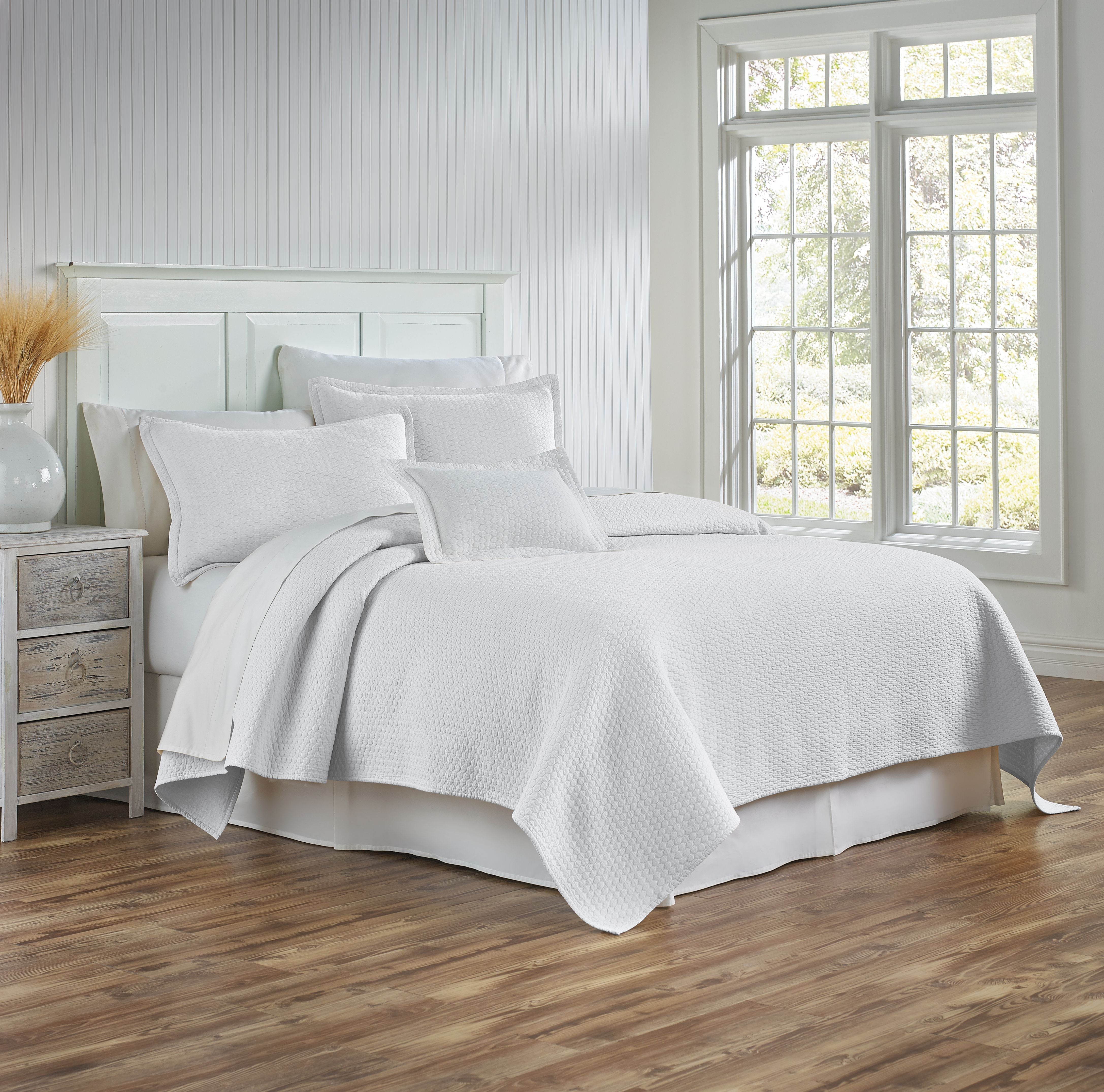 Tracey Queen Coverlet - White